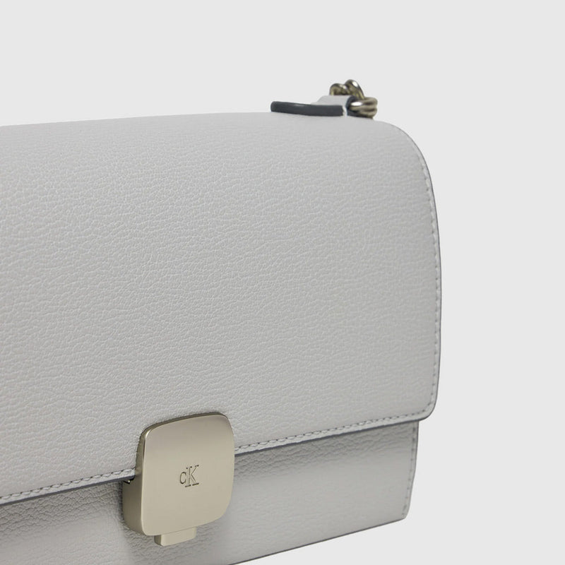 Forged Chain Flap Bag - Light Grey