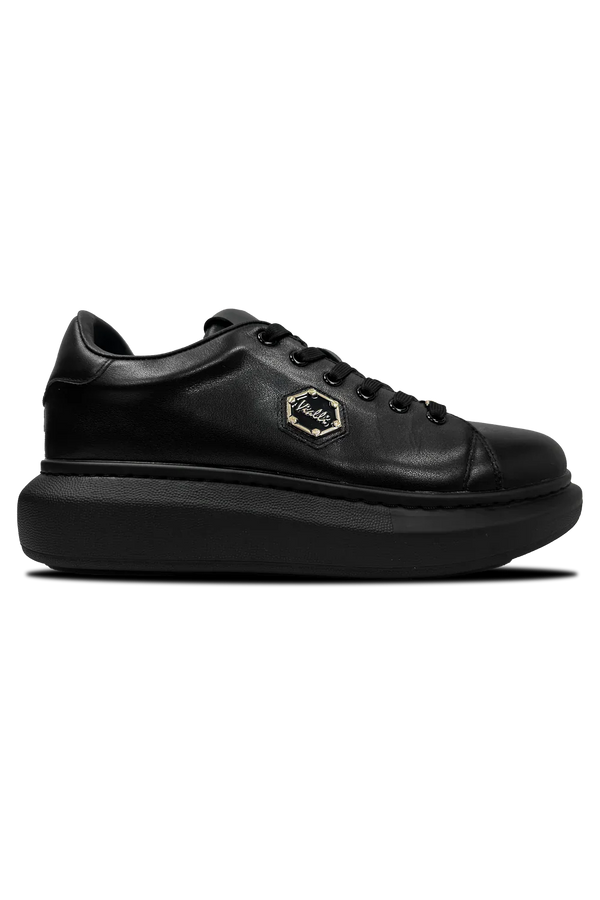 Baston Triple Black Sneaker